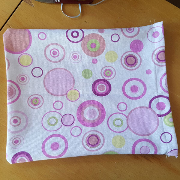 newly sewen bag turn the correct way