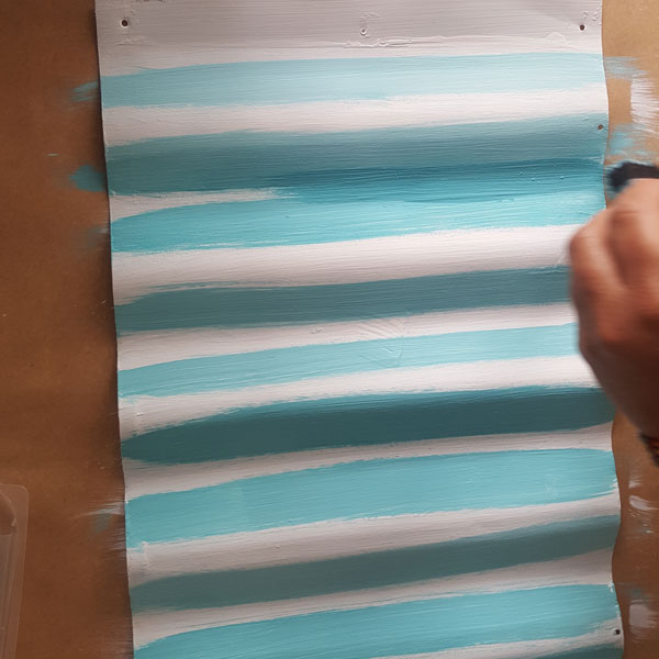 painting shabby chic planters