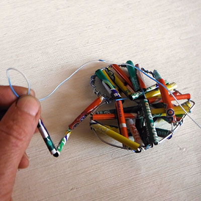 making wire loop from tailof wire