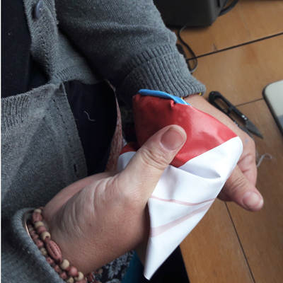 Pic folding inside out