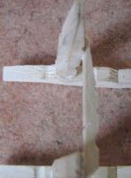 placement of arms on support