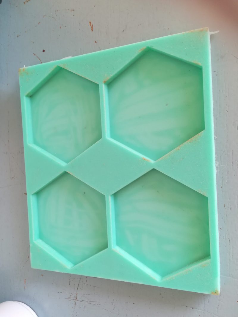4 cavity hexagon silicone rubber mould