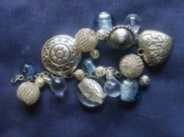 Layout chain and beads