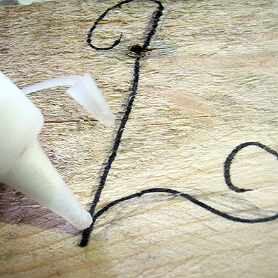 apply glue letters