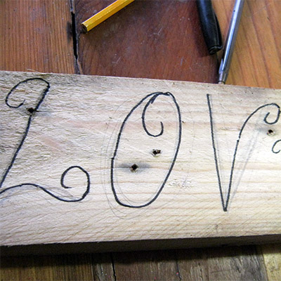 draw letters permenant marker